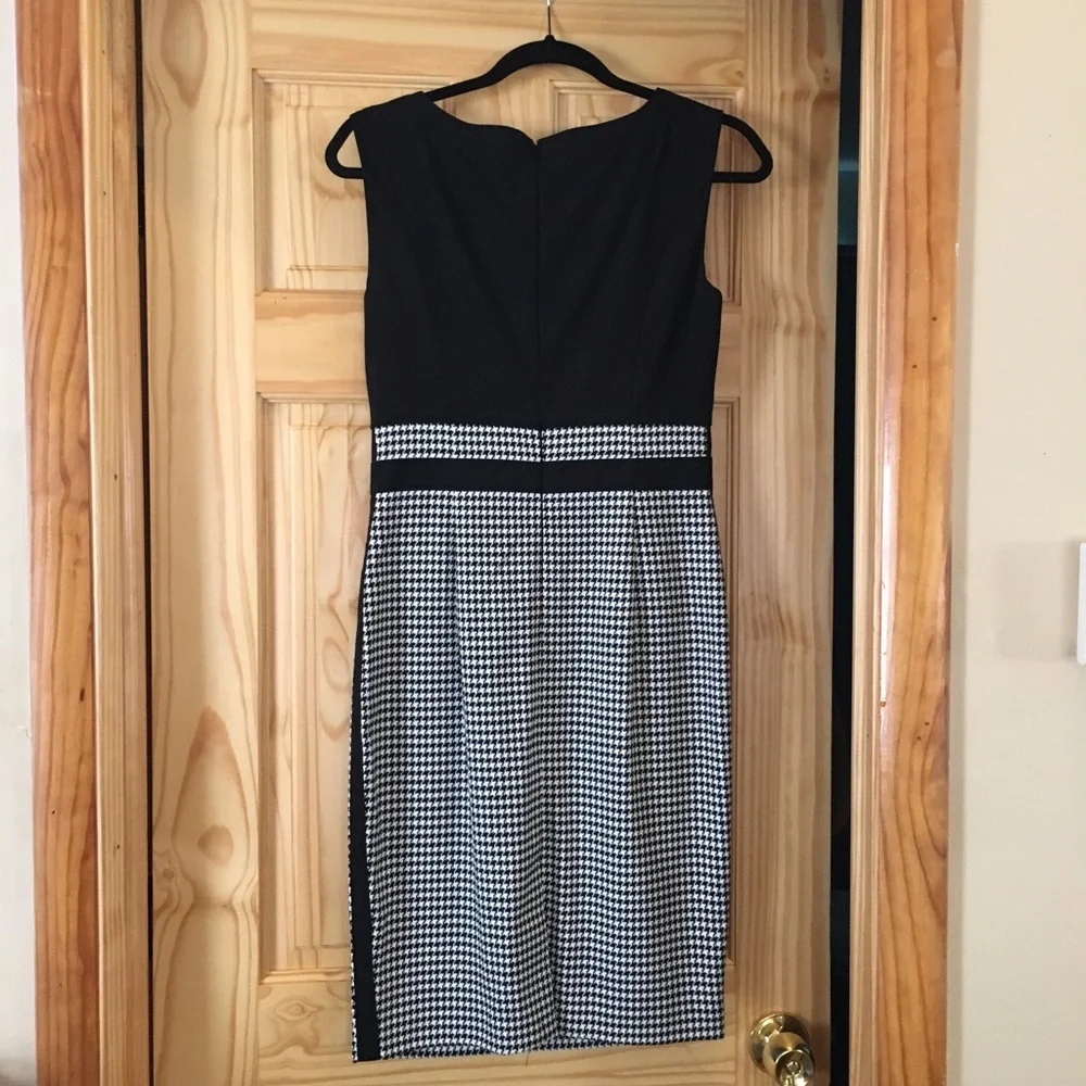 White‎ House black market black dress - Picture 2 of 3